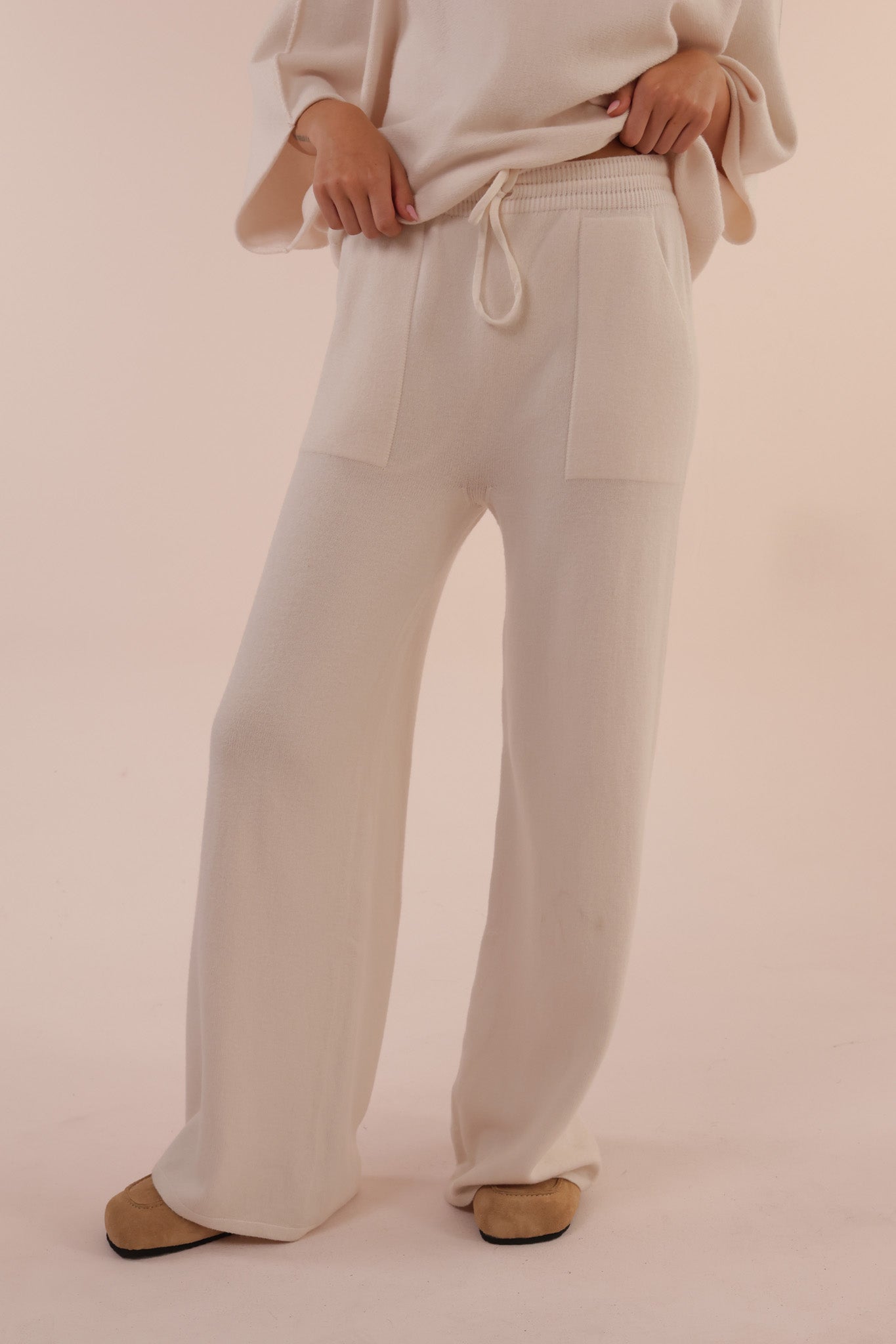 PANTS & SHORTS