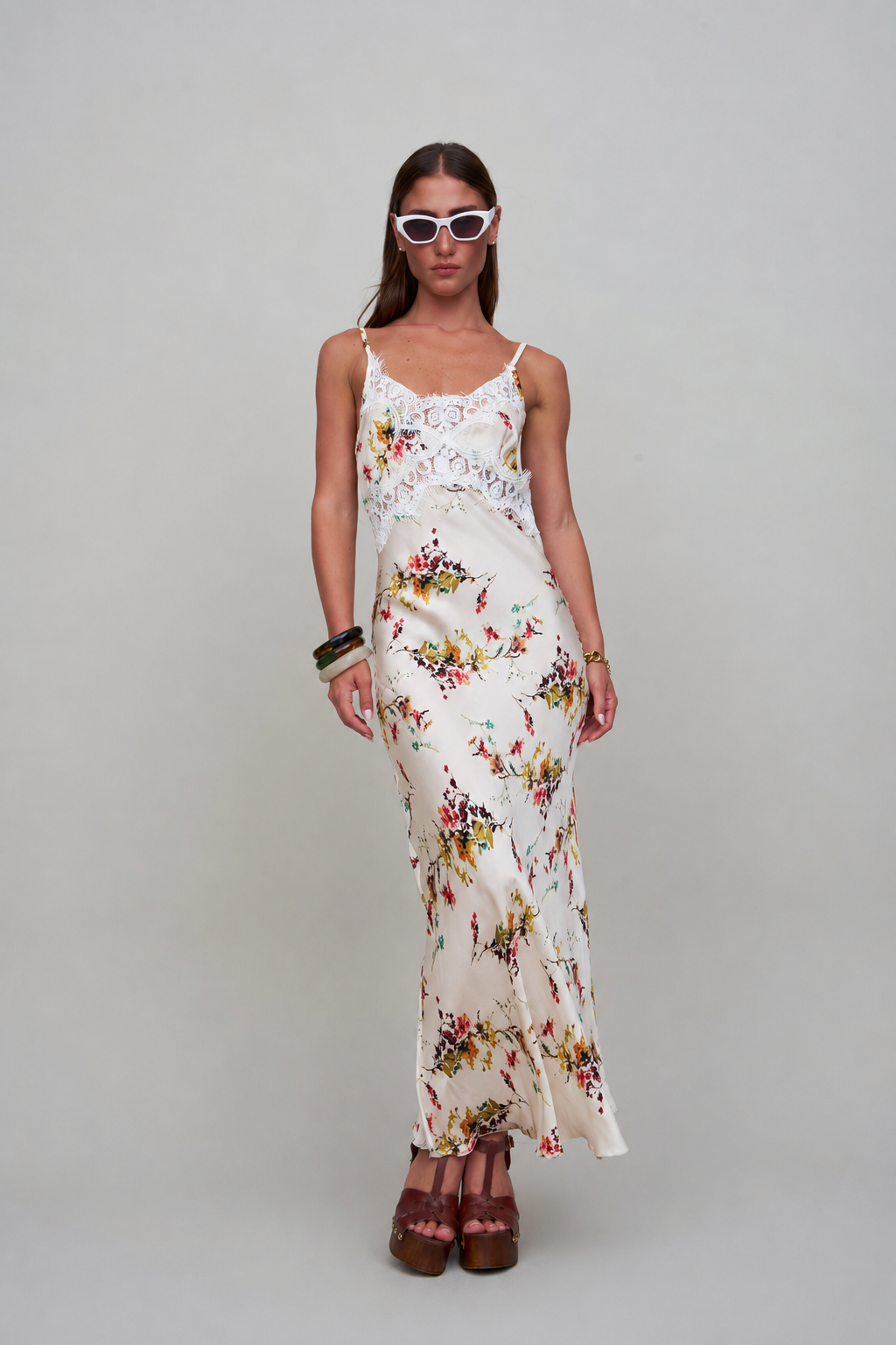 ROBE EN DENTELLE GARDEN