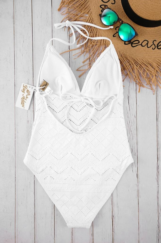 CHIC SWIMSUIT