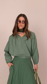 GREEN