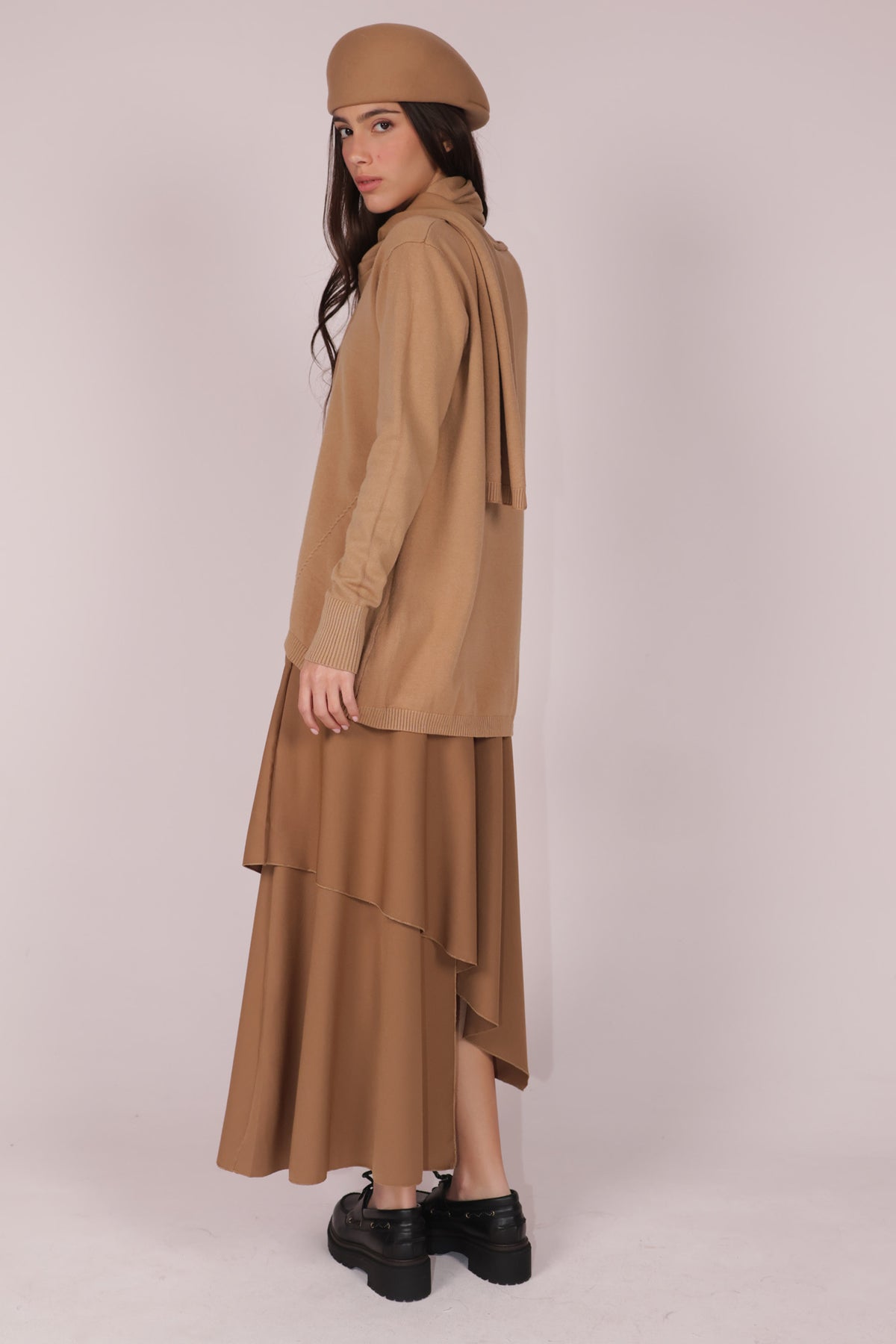 JUPE COUPE ASYMÉTRIQUE