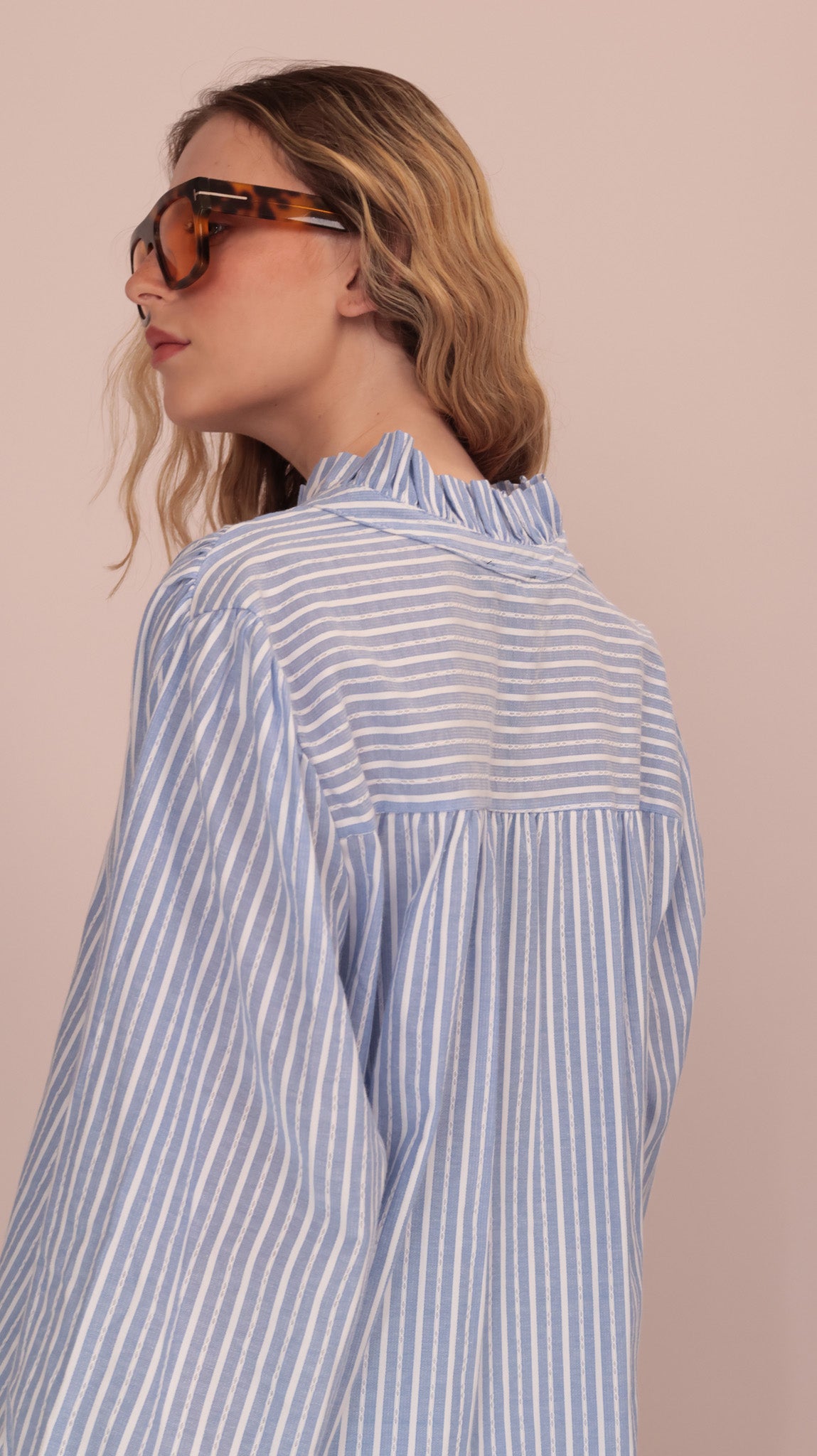CHEMISE RAYÉE COL TRAVAILLÉ