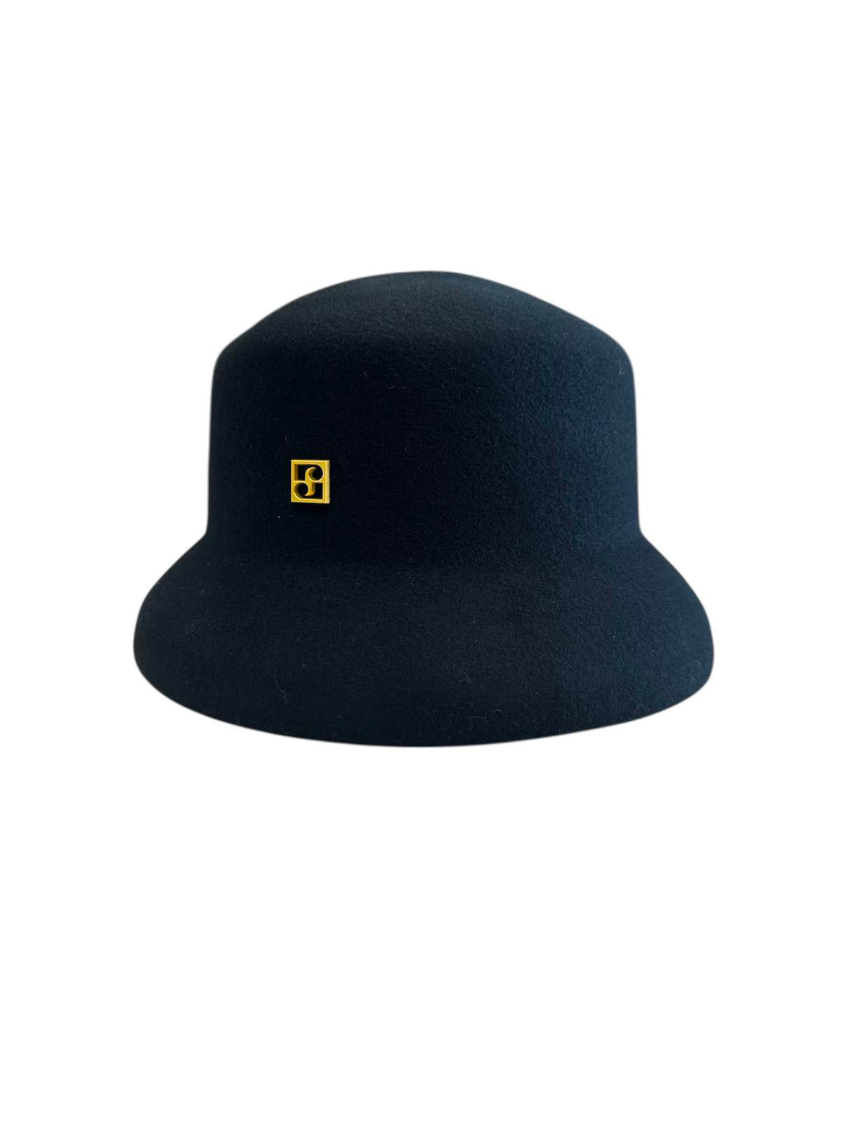 VITA HAT